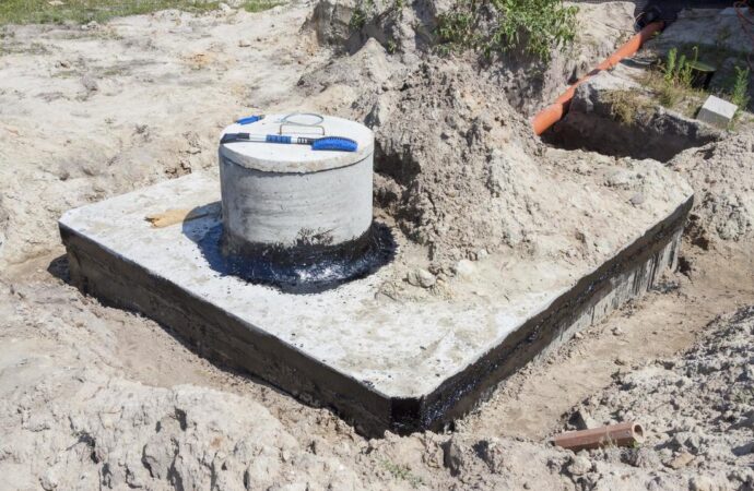 Septic Tank Maintenance Service - Lone Star Septic & Sewage Services of League City