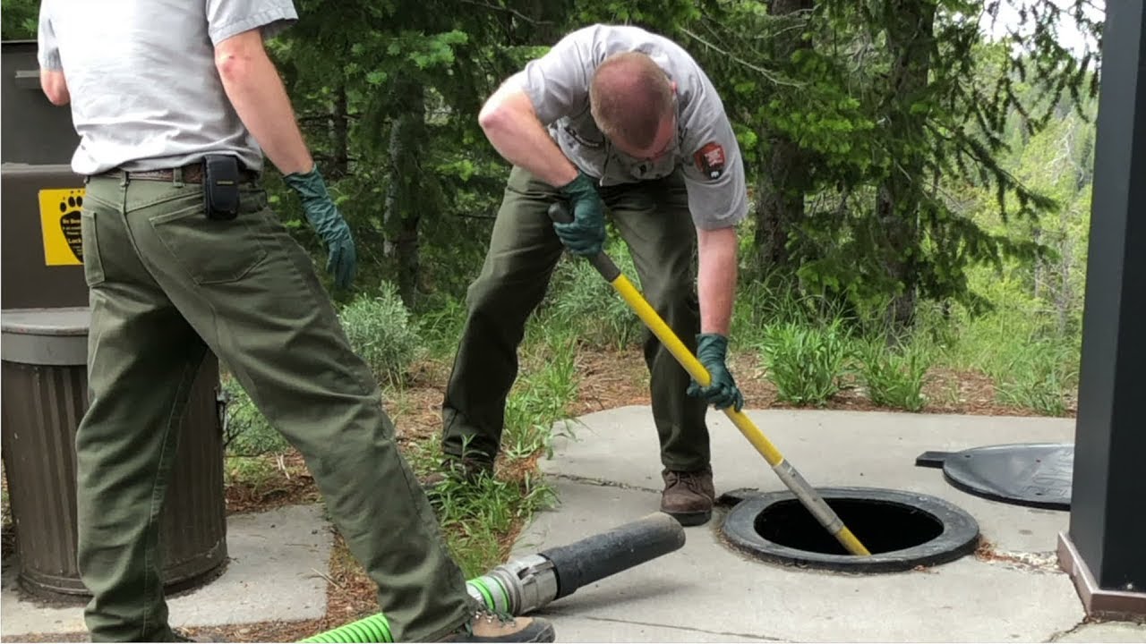 Septic Tank Pumping - Lone Star Septic & Sewage Services of League City